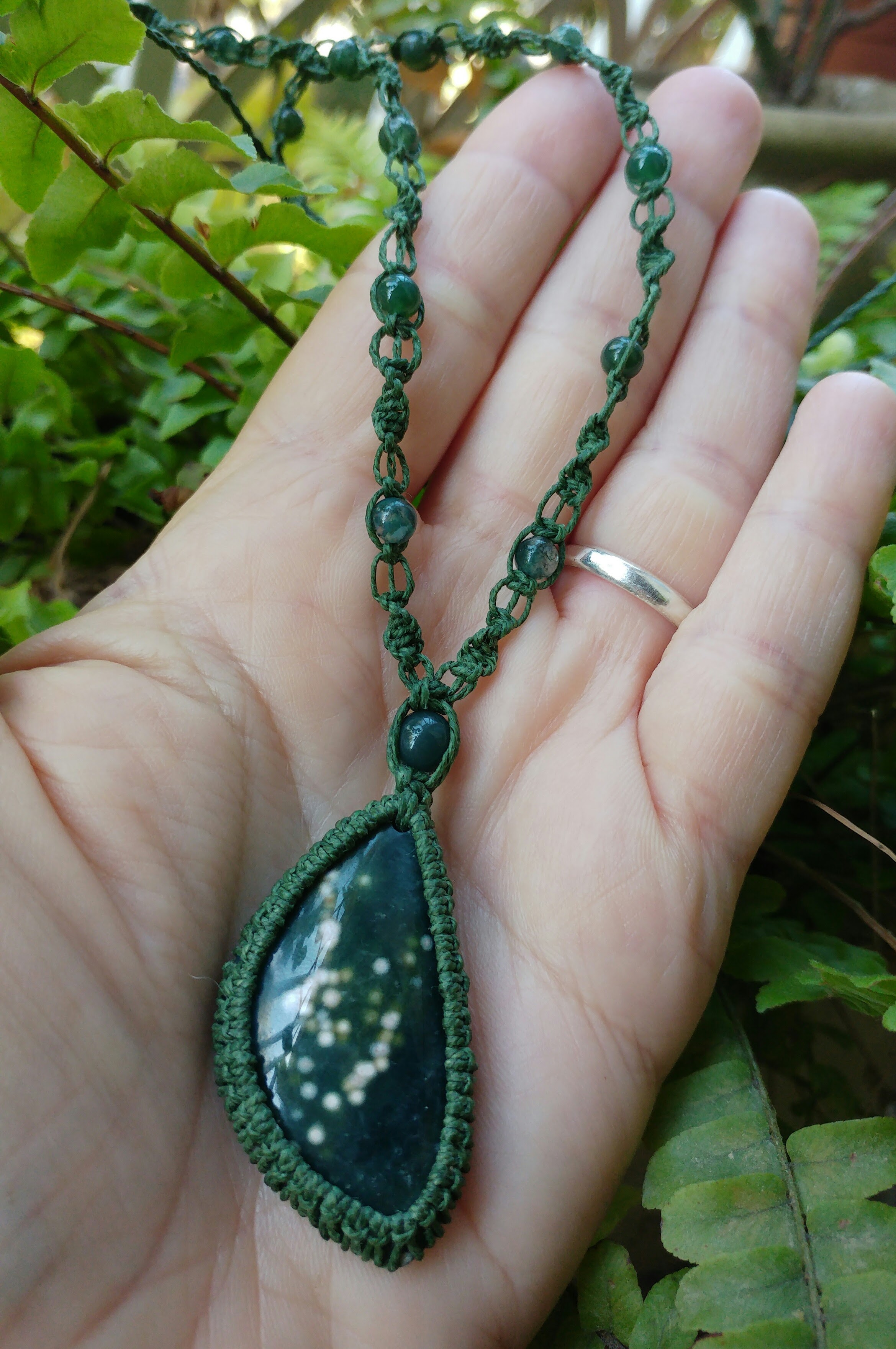 שרשרת אבן ירוקה אושן ג'ספר