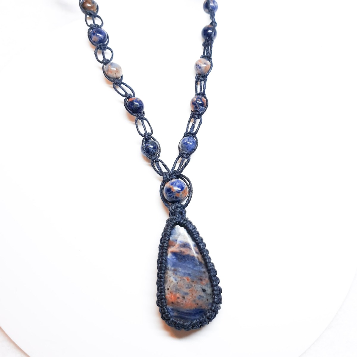 שרשרת מאבן קריסטל כחולה סודלייט