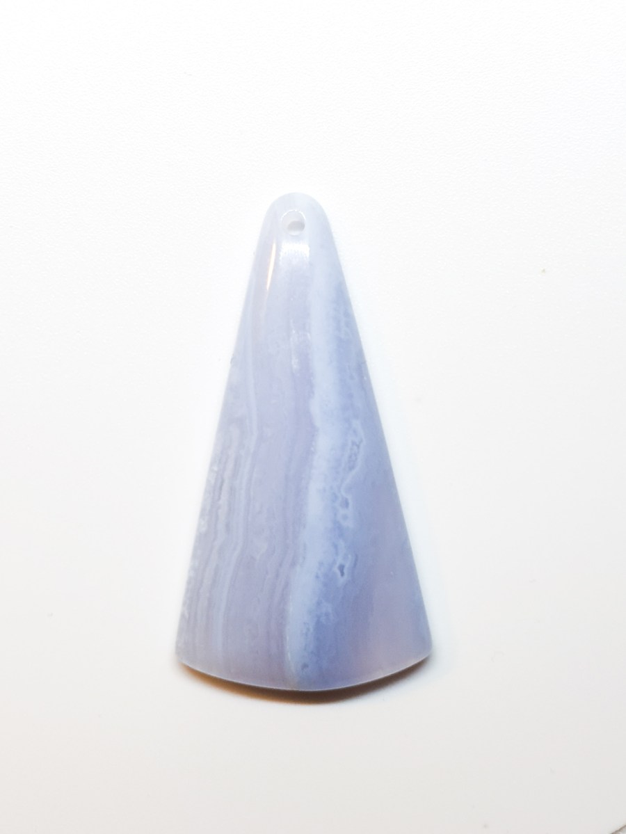 אבן בלו לייס אגת לעיצוב שרשרת אישית