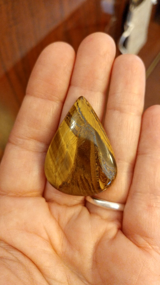 אבן עין הנמר להכנת שרשרת