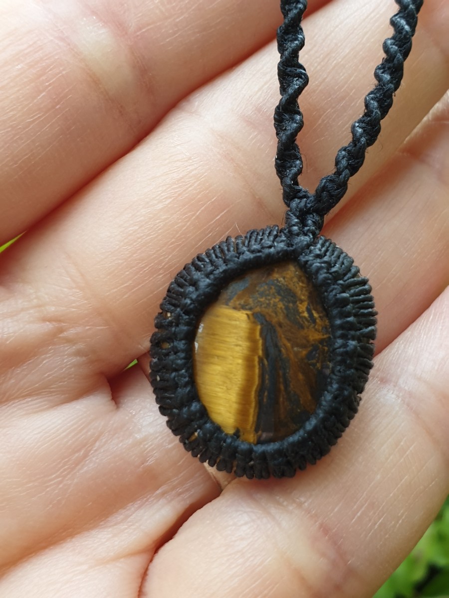 שרשרת אבן עין הנמר חלוק טבעי למכירה.