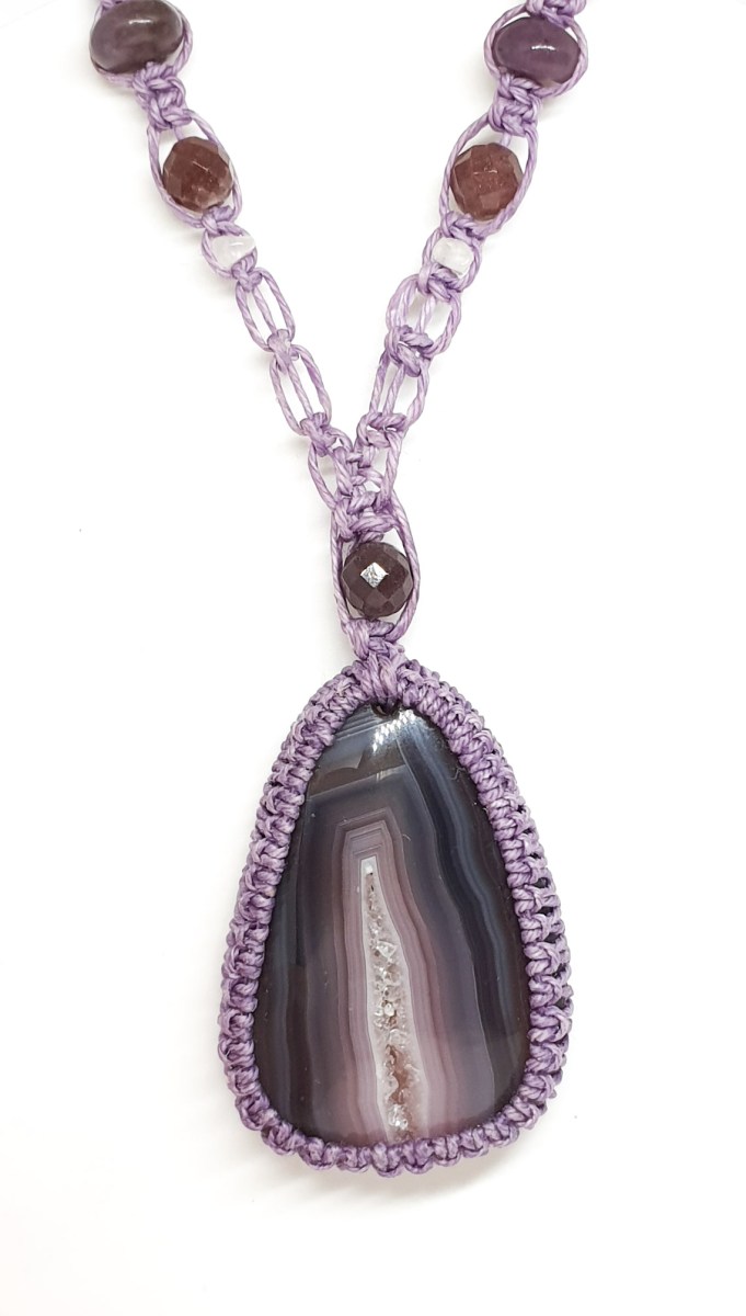 שרשרת אבן צ'לסדוני סגולה