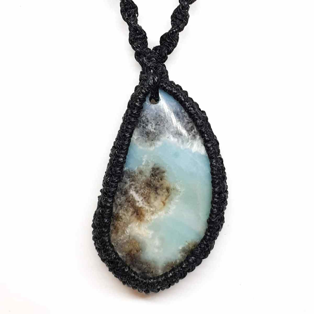 שרשרת אבן אמזונייט לגבר