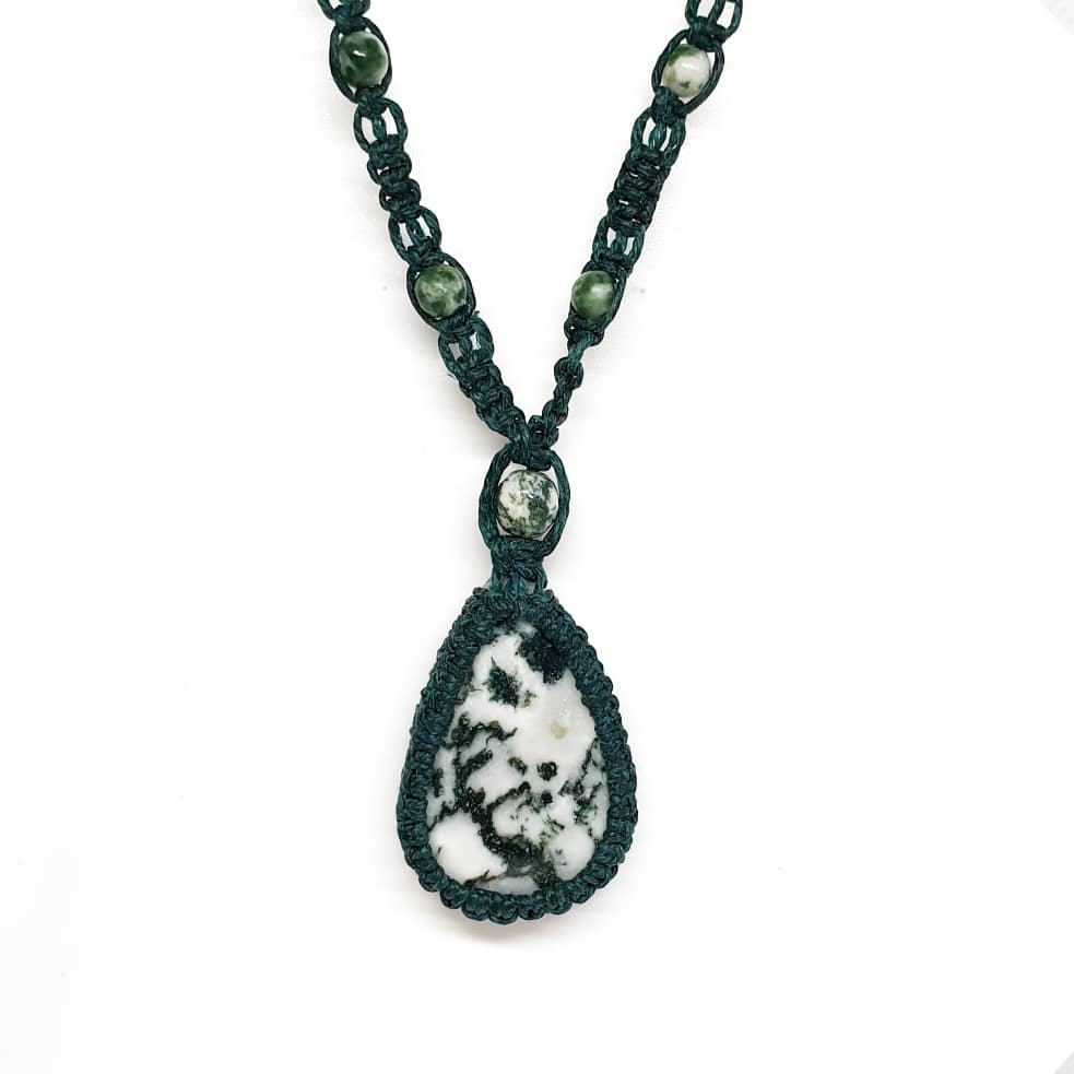 שרשרת מקרמה אבן ירוקה לבנה טרי אגת