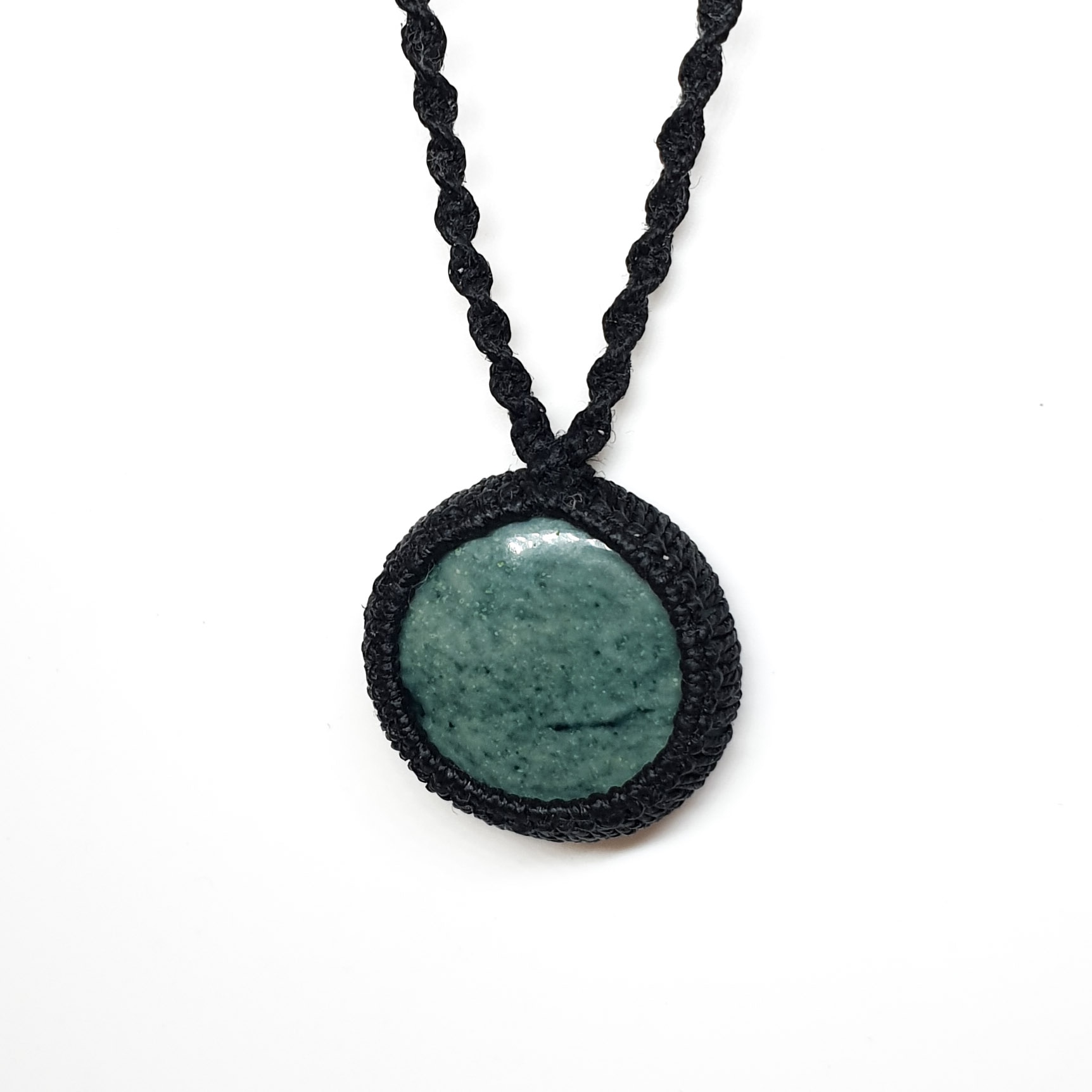 שרשרת מקרמה אבן יקרקרקה לרסונייט (עץ מאובן)